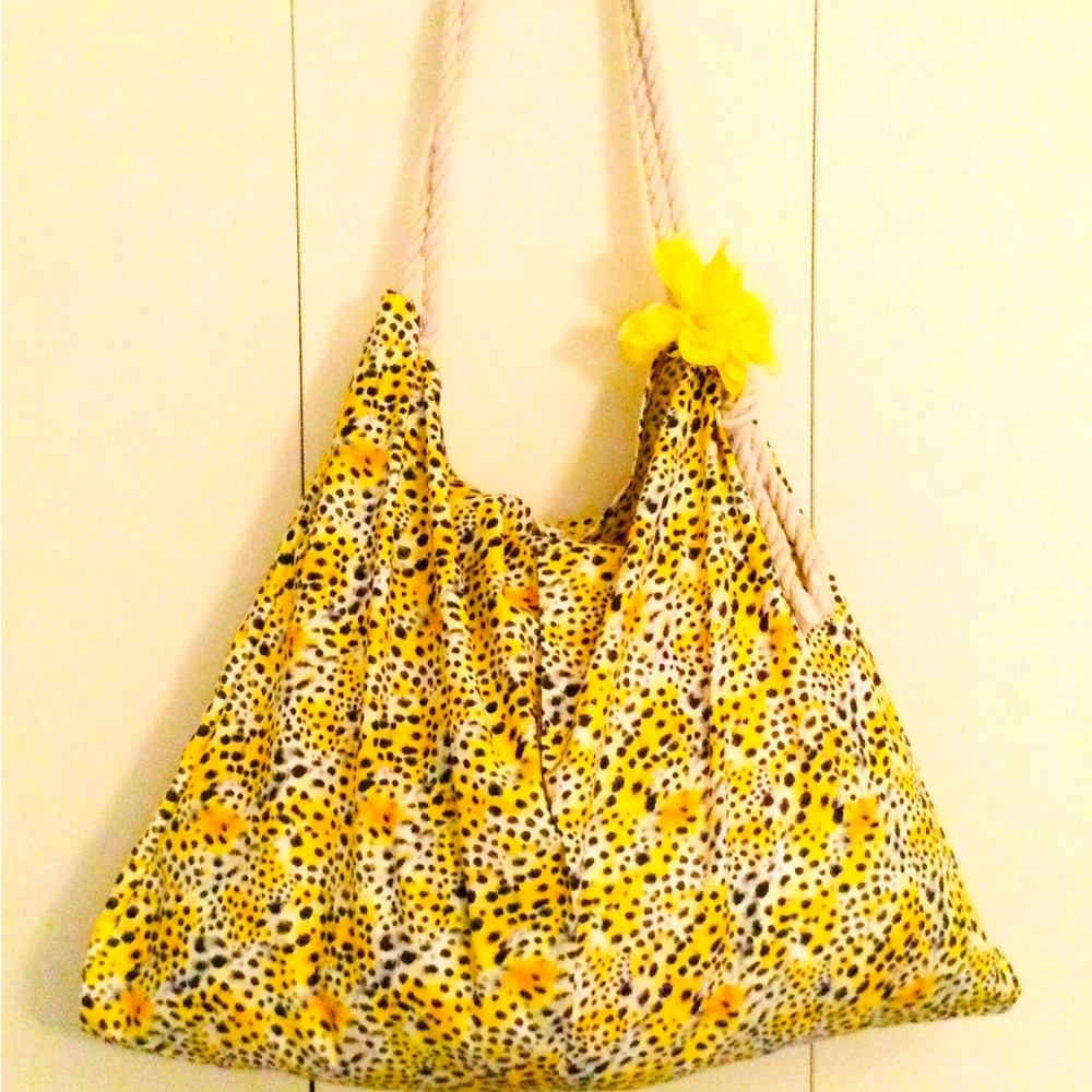 Lemonade Cheetah Print Tote!
